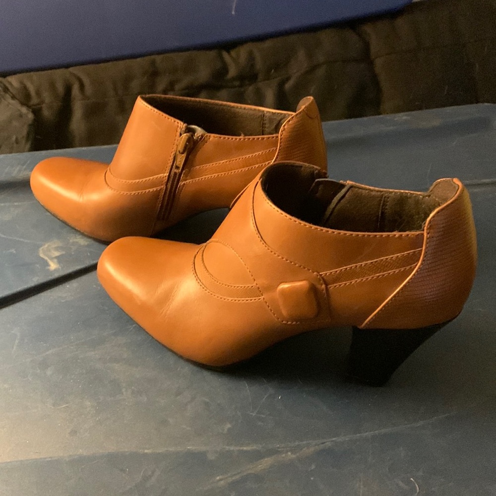 Light brown Clark 2” heel booties. Women’s 7M